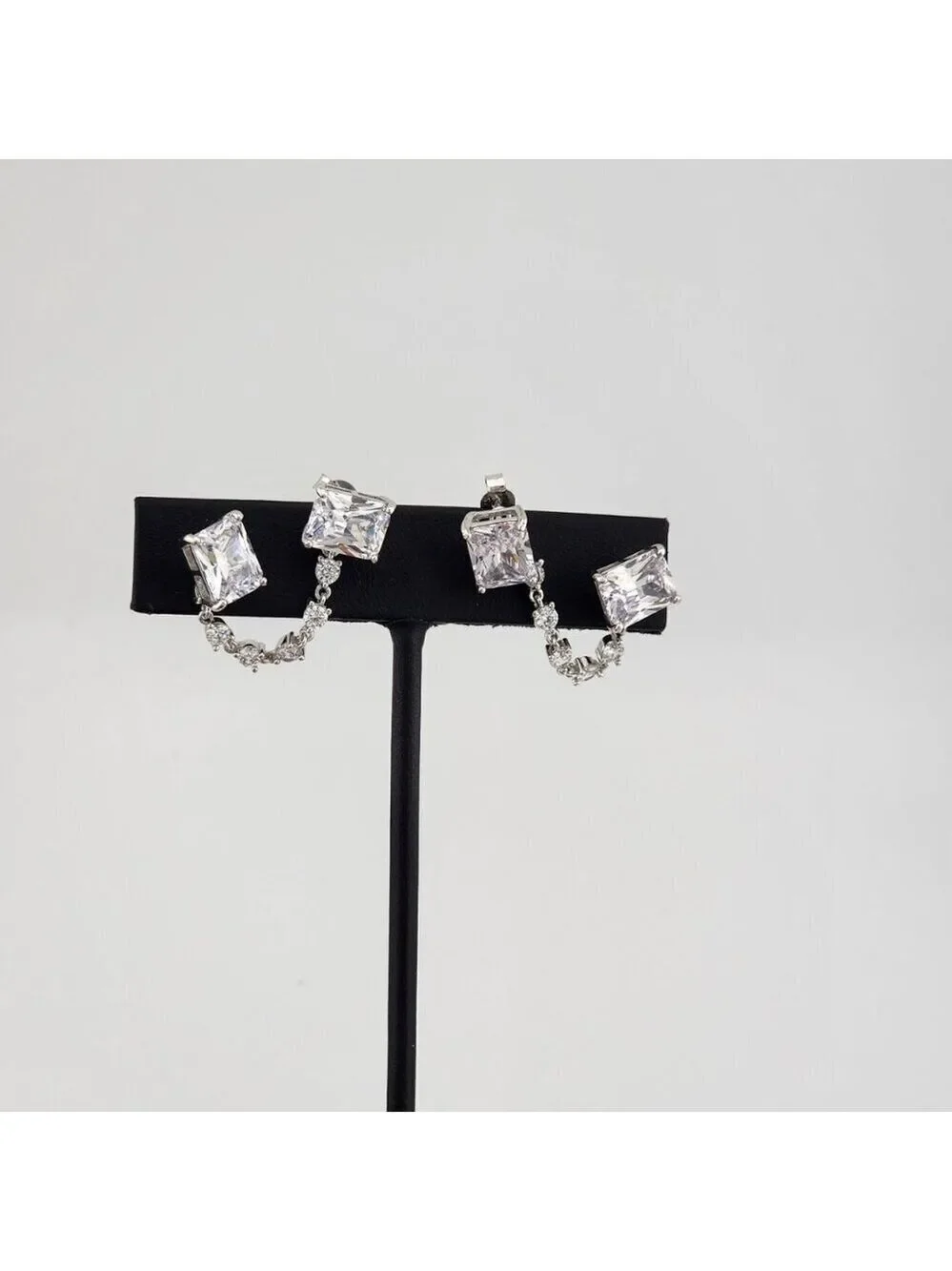 Brand New Sterling Silver 925 2 gemstones cz earrings